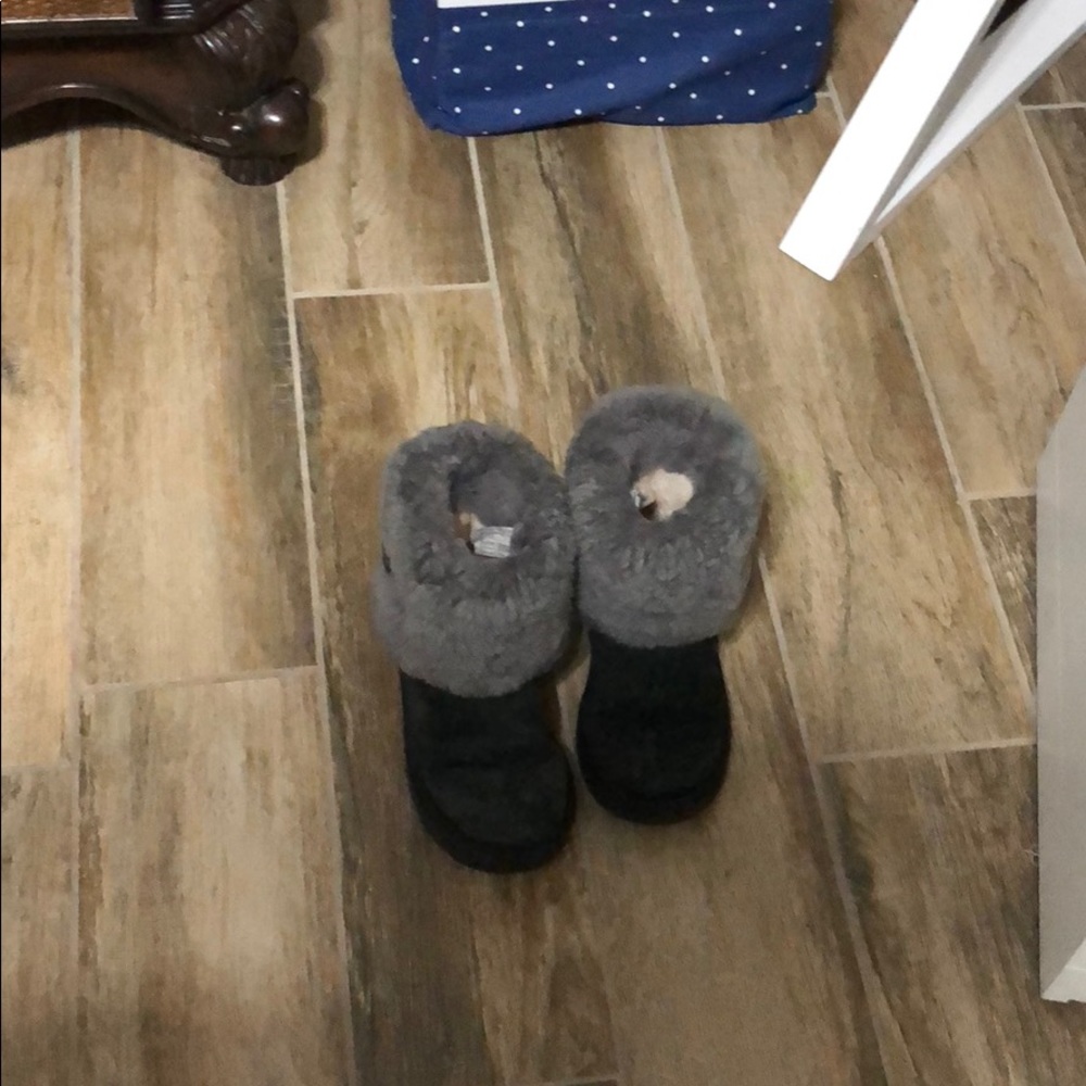 A pair of UGGs